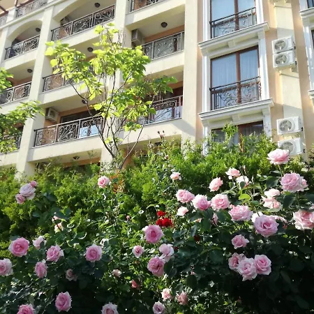 вила астория-1 Apartament Elenite